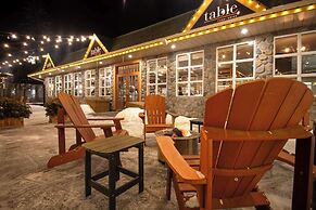 Coast Canmore Hotel & Conference Centre