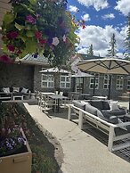 Coast Canmore Hotel & Conference Centre