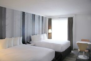 Coast Canmore Hotel & Conference Centre