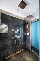 Radisson Blu Hotel & Suites GRT Chennai