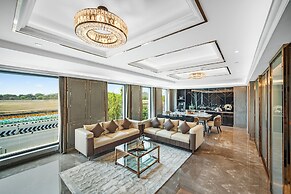 Radisson Blu Hotel & Suites GRT Chennai