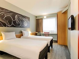 ibis Luebeck