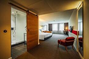 Hotel PULSE8