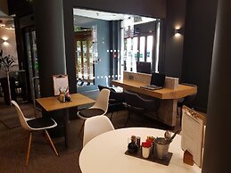 ibis Sheffield City