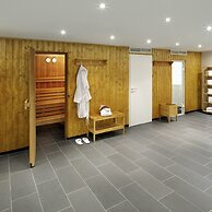 voco Dusseldorf Seestern by IHG