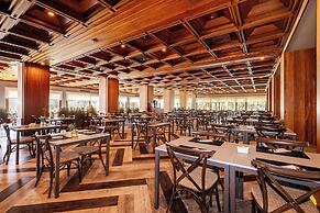 Axis Vermar Conference & Beach Hotel