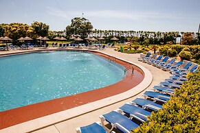 Axis Vermar Conference & Beach Hotel