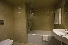 Axis Vermar Conference & Beach Hotel