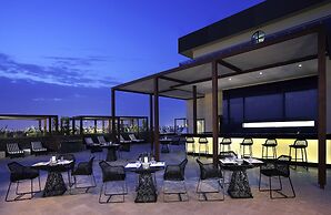 Pullman Dubai Creek City Centre