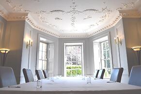 Arnos Manor Hotel