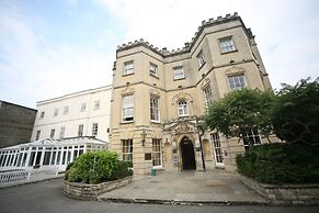 Arnos Manor Hotel