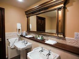 Earls Court House Hotel