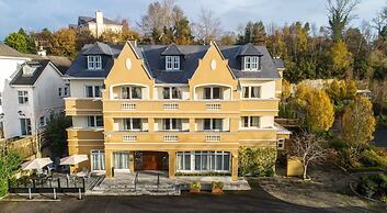 Earls Court House Hotel