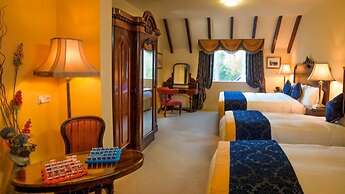Earls Court House Hotel
