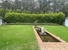 Lancemore Lindenderry Red Hill