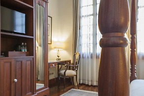 Settha Palace Hotel