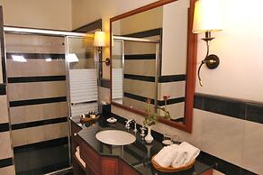 Settha Palace Hotel