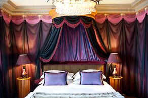 L'Hotel