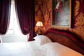 L'Hotel