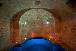L'Hotel