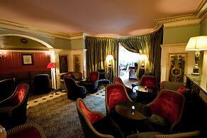 L'Hotel