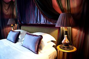 L'Hotel