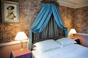 L'Hotel