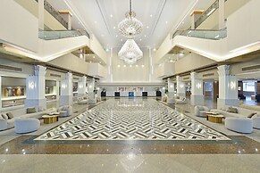 Twin Towers Hotel