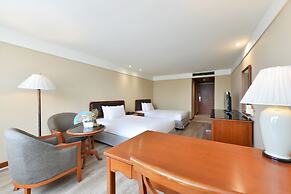 Twin Towers Hotel