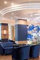 Twin Towers Hotel