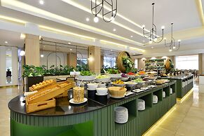 Twin Towers Hotel