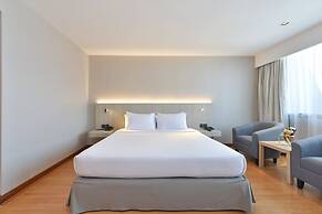Twin Towers Hotel