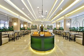 Twin Towers Hotel