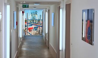 Hotel Astra