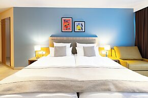 Garner Hotel Dusseldorf Main Station by IHG
