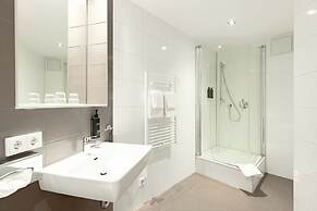 Garner Hotel Dusseldorf Main Station by IHG