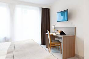 Garner Hotel Dusseldorf Main Station by IHG
