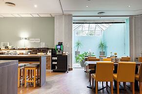 Garner Hotel Dusseldorf Main Station by IHG