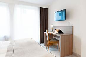 Garner Hotel Dusseldorf Main Station by IHG