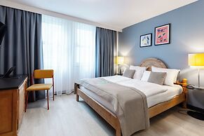 Garner Hotel Dusseldorf Main Station by IHG