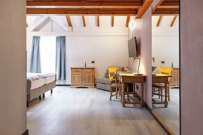 Garner Hotel Dusseldorf Main Station by IHG