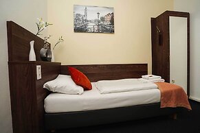 Hotel Little Paris