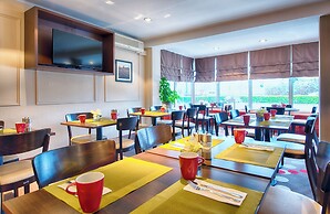 Leonardo Inn Hotel Hamburg Airport