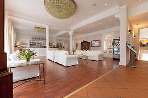 Hotel Commodore