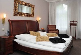 Hotel Commodore