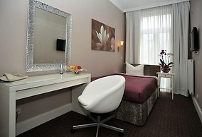 Hotel Commodore