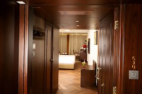 The Ambassador, Mumbai
