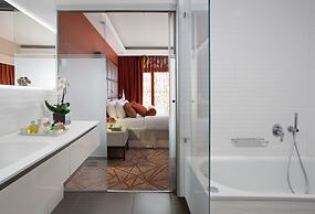 Carlton Tel Aviv Hotel