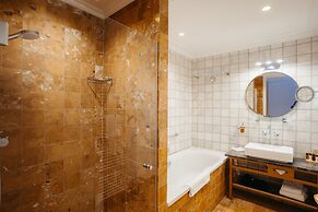 Grand Hotel Karel V