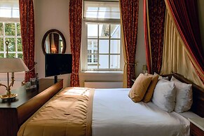 Grand Hotel Karel V